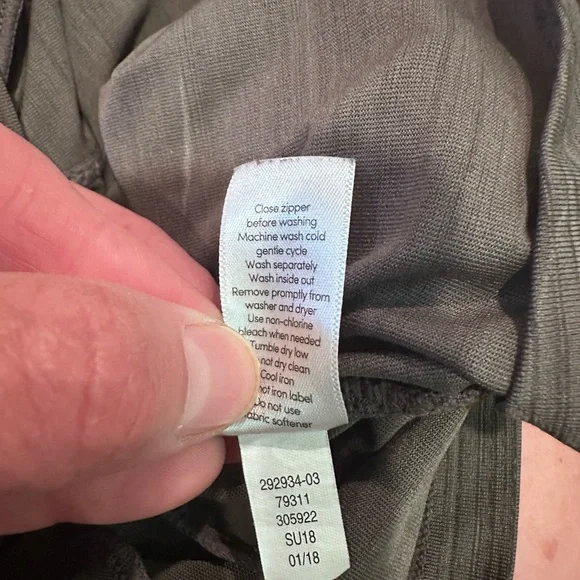 Athleta PACIFICA front wrap rash guard Ruched size large EUC - Picture 2 of 7